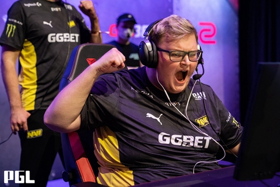 英雄联盟全球总决赛主题快闪店火热开启